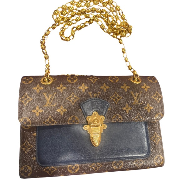 LOUIS VUITTON Victoire Chain Shoulder Bag Monogram Leather Marine Blue - Picture 2 of 5
